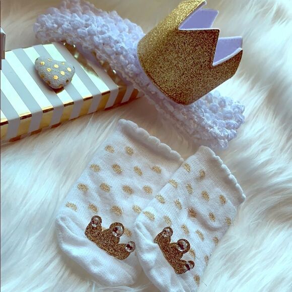 BABY Princess Headband & Socks Bundle NEW - Picture 1 of 7